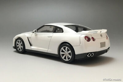 1/43 Nissan GT-R R35 2007 White Pearl Ver.