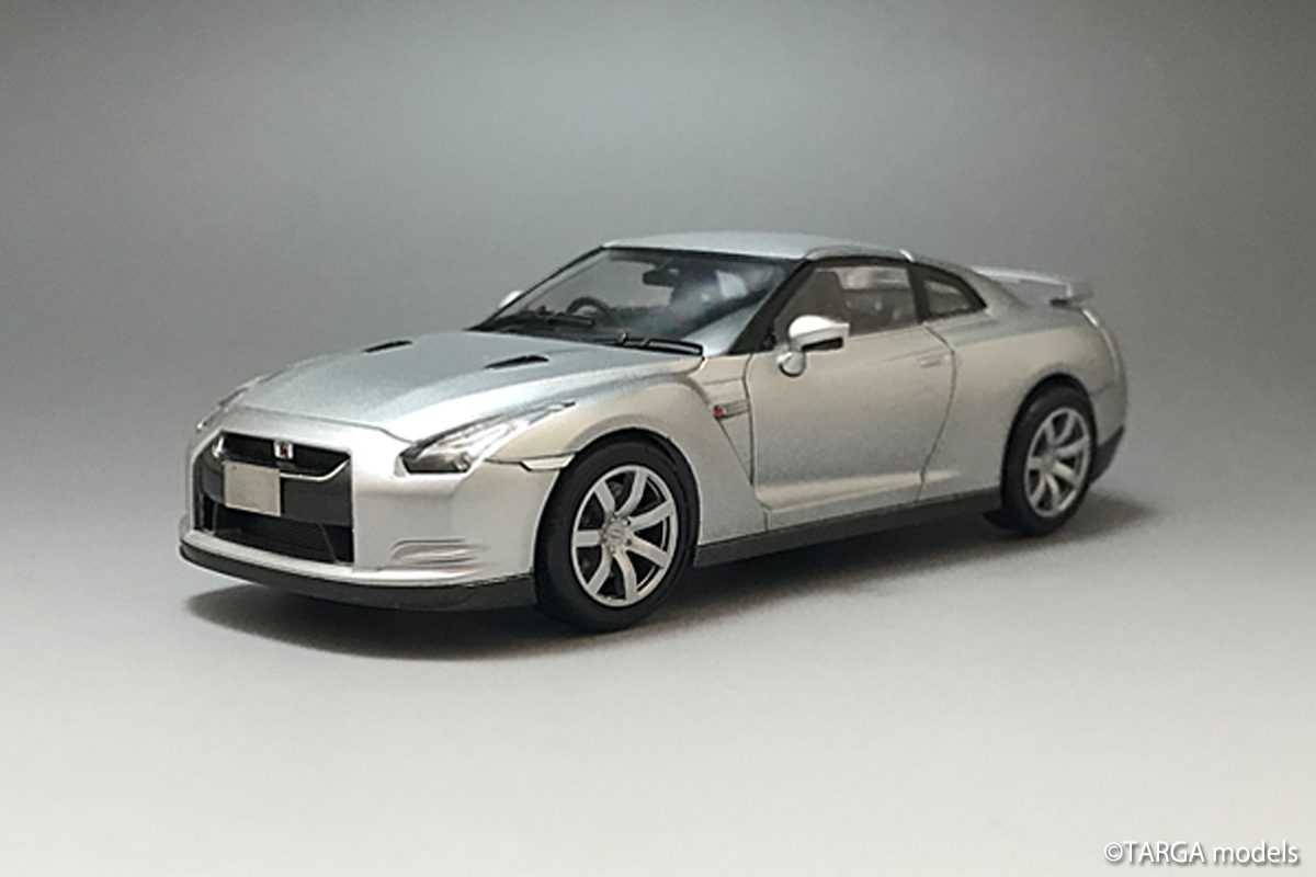 Nissan GT-R(R35) Mica Silver ver.